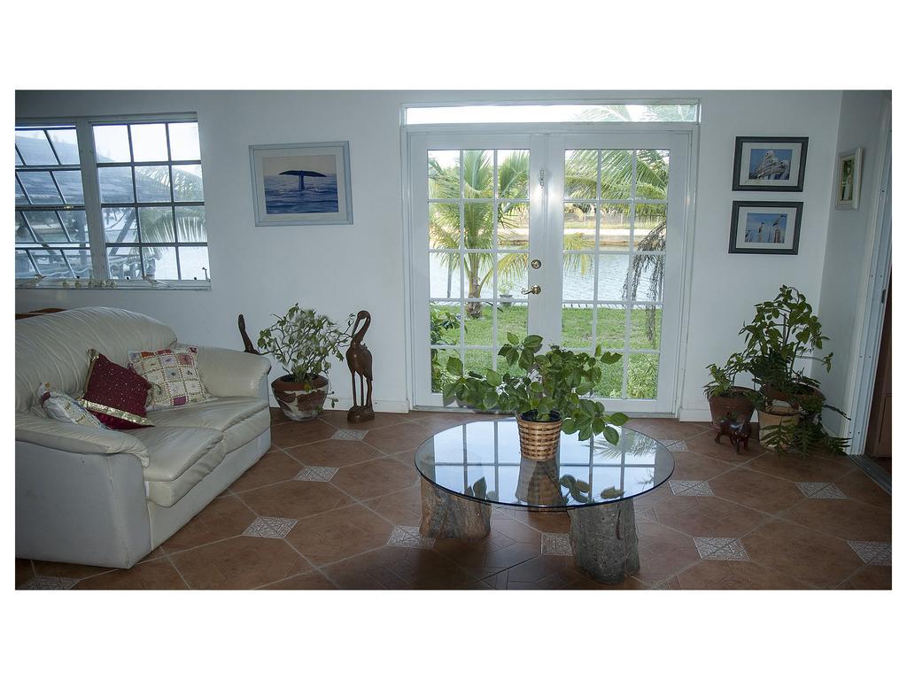 Silver Point Villa Freeport Exterior photo