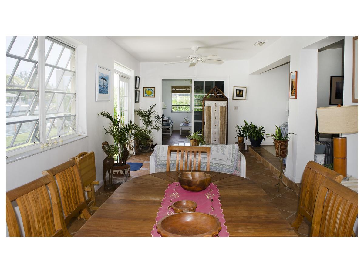 Silver Point Villa Freeport Exterior photo